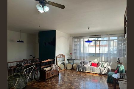 Casa à venda com 298m², 5 quartos e 4 vagas