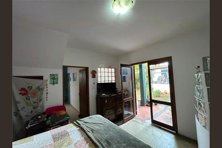 Casa à venda com 298m², 5 quartos e 4 vagas