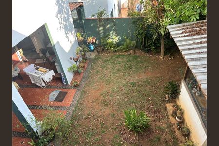 Casa à venda com 298m², 5 quartos e 4 vagas