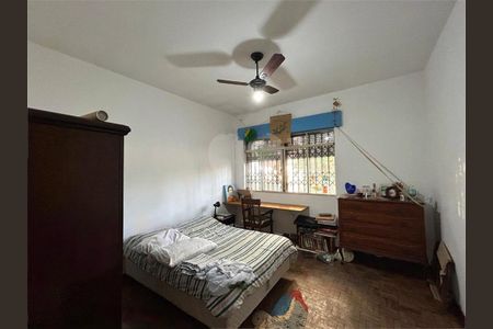 Casa à venda com 298m², 5 quartos e 4 vagas