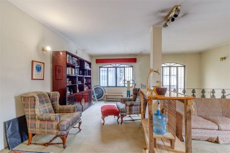 Casa à venda com 329m², 4 quartos e 3 vagas