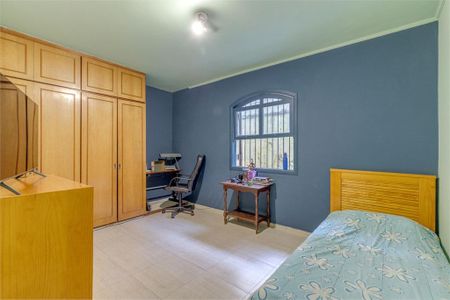 Casa à venda com 329m², 4 quartos e 3 vagas