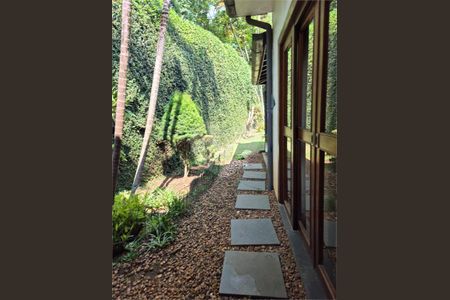 Casa à venda com 380m², 4 quartos e 2 vagas