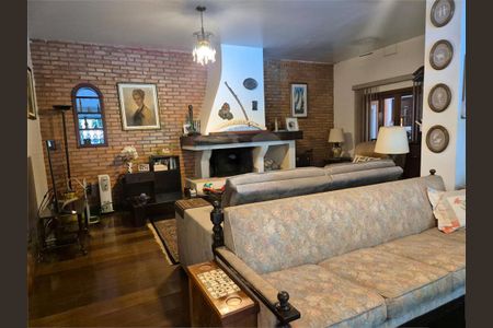 Casa à venda com 380m², 4 quartos e 2 vagas