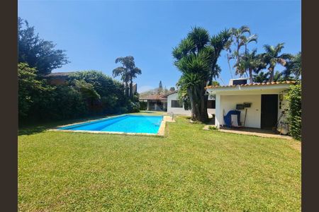 Casa à venda com 304m², 3 quartos e 6 vagas