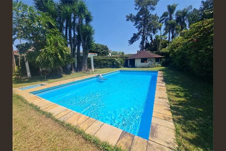 Casa à venda com 304m², 3 quartos e 6 vagas