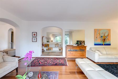 Apartamento à venda com 208m², 3 quartos e 2 vagas