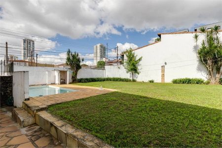 Casa à venda com 255m², 3 quartos e 4 vagas