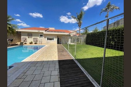Casa à venda com 422m², 4 quartos e 12 vagas