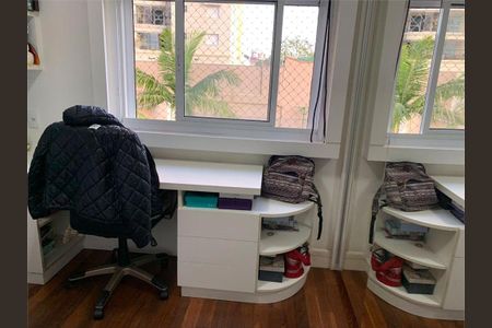 Apartamento à venda com 169m², 3 quartos e 3 vagas