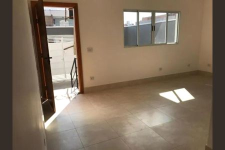 Casa à venda com 100m², 2 quartos e 2 vagas