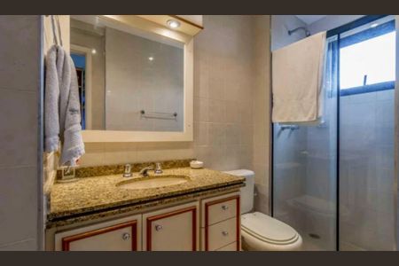 Apartamento para alugar com 118m², 3 quartos e 3 vagas Apartamento para alugar com 118m², 3 quartos e 3 vagasBanheiro da Suíte 1