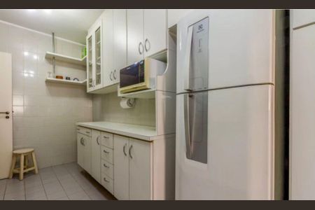 Apartamento para alugar com 118m², 3 quartos e 3 vagas Apartamento para alugar com 118m², 3 quartos e 3 vagasCozinha