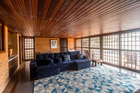 Casa à venda com 480m², 4 quartos e 4 vagasSala de TV