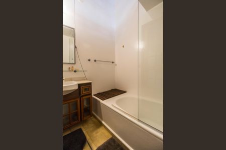 Casa à venda com 480m², 4 quartos e 4 vagasBanheiro da Suíte 3