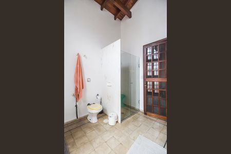 Casa à venda com 480m², 4 quartos e 4 vagasBanheiro da Suíte 1