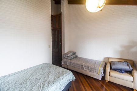 Casa à venda com 480m², 4 quartos e 4 vagasSuíte 4