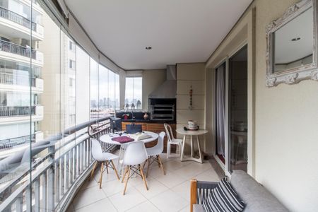 Apartamento à venda com 122m², 3 quartos e 2 vagasVaranda gourmet