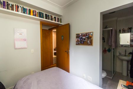 Apartamento à venda com 122m², 3 quartos e 2 vagasSuíte 1