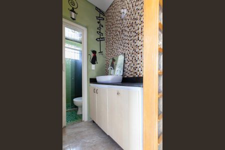 Apartamento à venda com 65m², 2 quartos e 1 vagaBanheiro Social