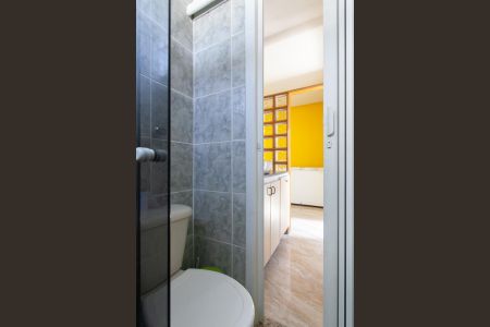 Apartamento à venda com 65m², 2 quartos e 1 vagaBanheiro Social