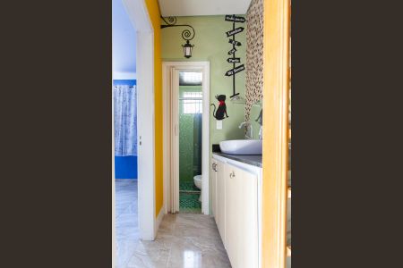 Apartamento à venda com 65m², 2 quartos e 1 vagaBanheiro Social