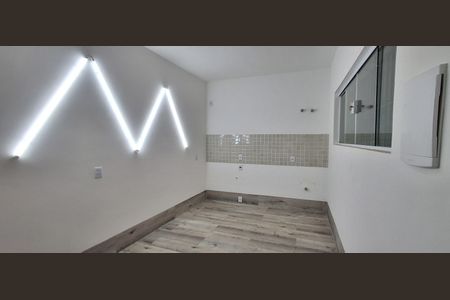 Casa à venda com 308m², 4 quartos e 4 vagas Casa à venda com 308m², 4 quartos e 4 vagasCozinha
