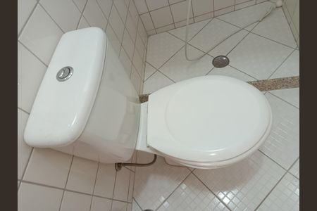 Casa à venda com 248m², 3 quartos e 2 vagas Casa à venda com 248m², 3 quartos e 2 vagasBanheiro