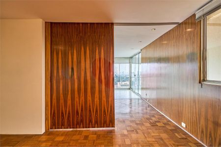 Apartamento à venda com 187m², 3 quartos e 1 vaga