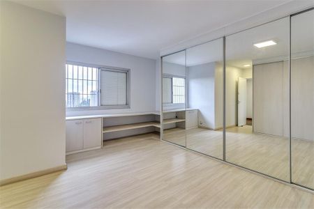 Apartamento à venda com 160m², 4 quartos e 2 vagas