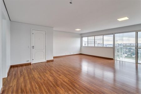 Apartamento à venda com 160m², 4 quartos e 2 vagas