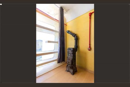 Casa de condomínio à venda com 258m², 4 quartos e 3 vagas