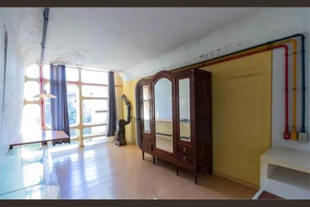 Casa de condomínio à venda com 258m², 4 quartos e 3 vagas