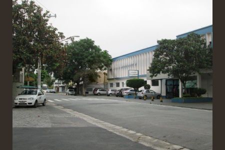 Apartamento à venda com 75m², 2 quartos e 1 vaga