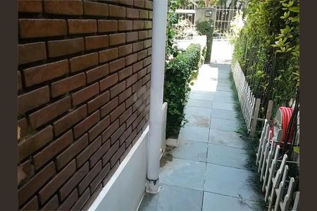 Casa à venda com 304m², 3 quartos e 2 vagas