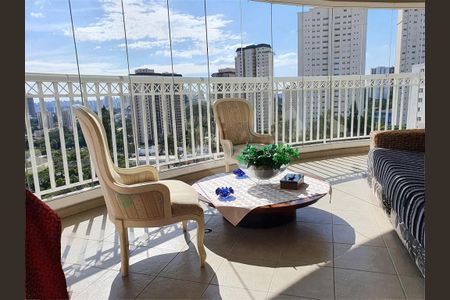 Apartamento à venda com 243m², 4 quartos e 4 vagas