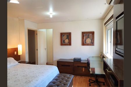 Apartamento à venda com 243m², 4 quartos e 4 vagas