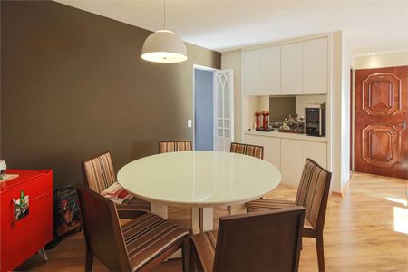 Apartamento à venda com 132m², 3 quartos e 2 vagas