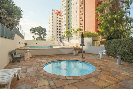 Apartamento à venda com 132m², 3 quartos e 2 vagas