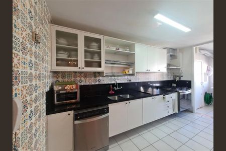 Apartamento à venda com 185m², 3 quartos e 2 vagas