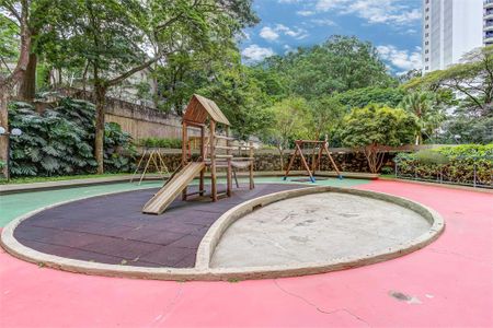 Apartamento à venda com 185m², 3 quartos e 2 vagas