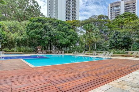 Apartamento à venda com 185m², 3 quartos e 2 vagas