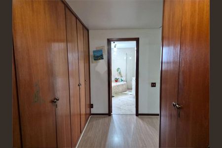 Apartamento à venda com 337m², 4 quartos e 3 vagas