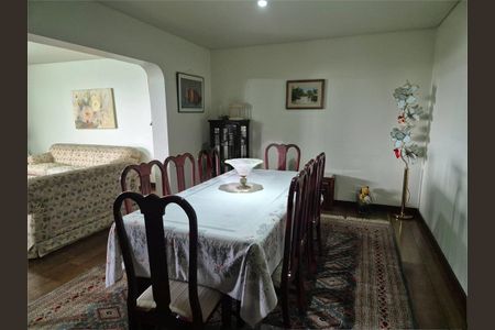 Apartamento à venda com 337m², 4 quartos e 3 vagas