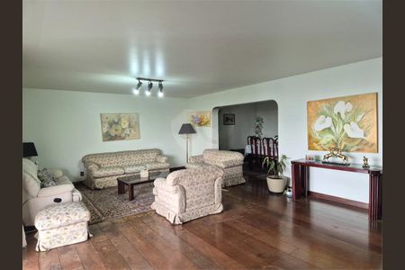 Apartamento à venda com 337m², 4 quartos e 3 vagas