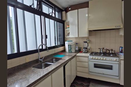 Apartamento à venda com 337m², 4 quartos e 3 vagas