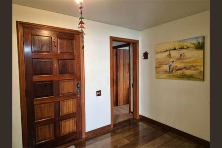 Apartamento à venda com 337m², 4 quartos e 3 vagas