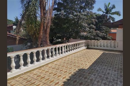 Casa de condomínio à venda com 239m², 5 quartos e 2 vagas