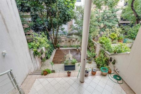 Casa à venda com 276m², 3 quartos e 4 vagas