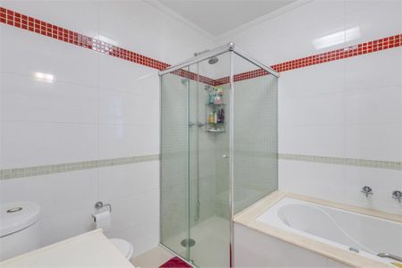 Casa à venda com 276m², 3 quartos e 4 vagas